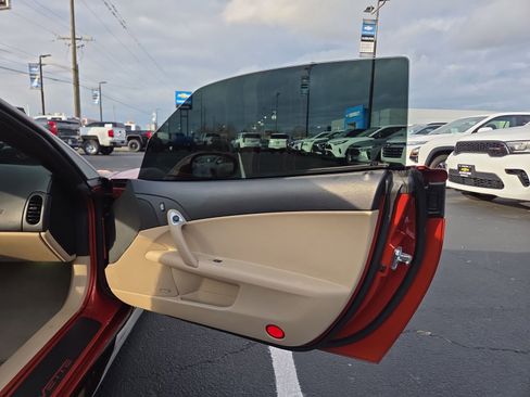 Used 2006 Chevrolet Corvette Coupe w/ Preferred Equipment Group image 20