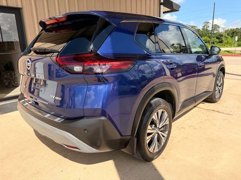 Used 2021 Nissan Rogue SV AWD/4WD image 7