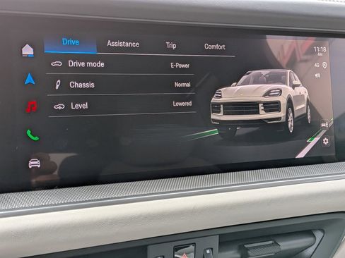 New 2026 Porsche Cayenne E-Hybrid Coupe AWD/4WD image 18