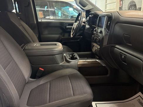 Used 2022 Chevrolet Silverado 1500 LT Trail Boss w/ Bed Protection Package image 18