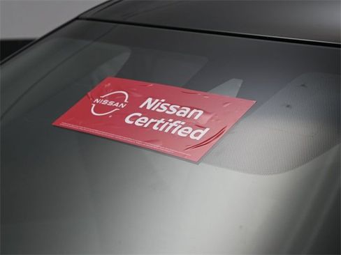 Used 2025 Nissan Kicks Play S image 9