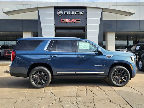 New 2026 GMC Yukon Denali w/ Denali Reserve Package image 2