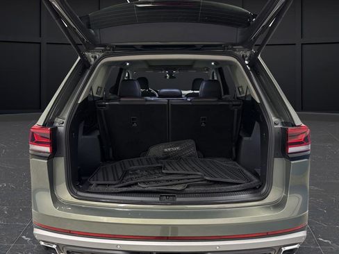 Used 2024 Volkswagen Atlas Peak Edition SE image 14