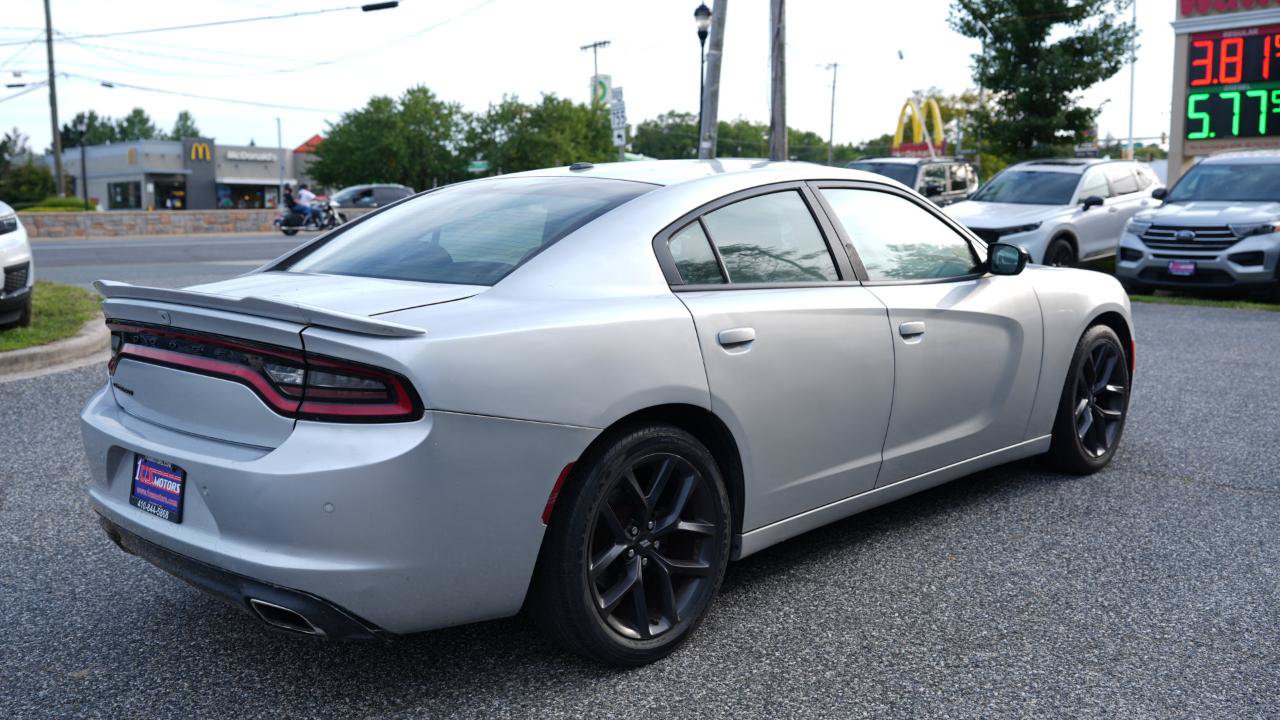 Used 2021 Dodge Charger SXT w/ Blacktop Package RWD image 5