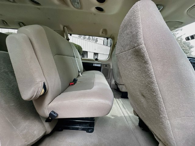 Used 2008 Ford E-350 and Econoline 350 XL RWD image 29