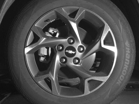 Used 2025 Chevrolet Trax LT image 9