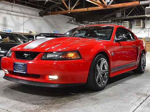Used 2004 Ford Mustang Mach 1 RWD image 4