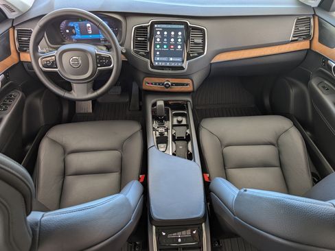 Used 2024 Volvo XC90 T8 Plus w/ Protection Package Premier AWD/4WD image 59