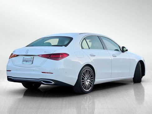 Used 2024 Mercedes-Benz C 300 4MATIC Sedan image 4
