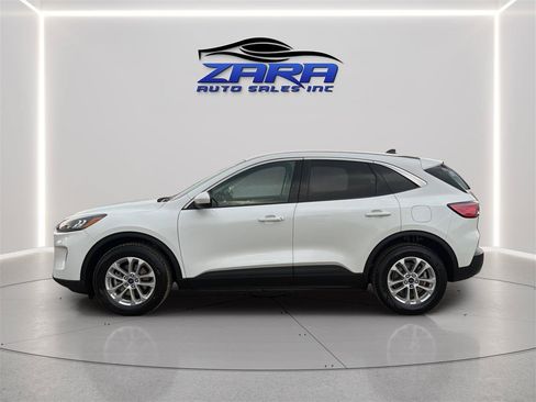 Used 2021 Ford Escape SE w/ Cold Weather Package AWD/4WD image 4