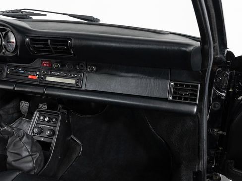 Used 1987 Porsche 911 Carrera image 31