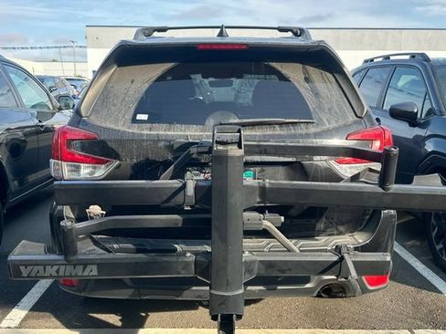Used 2019 Subaru Forester Premium AWD/4WD image 6