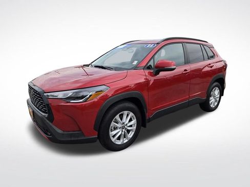 Used 2023 Toyota Corolla Cross LE w/ Moonroof Package AWD/4WD image 8