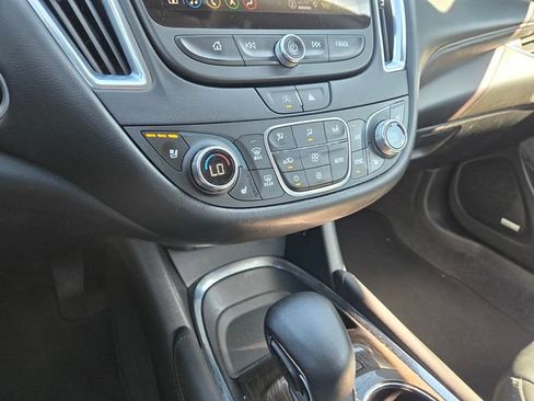 Used 2024 Chevrolet Malibu LT FWD image 20