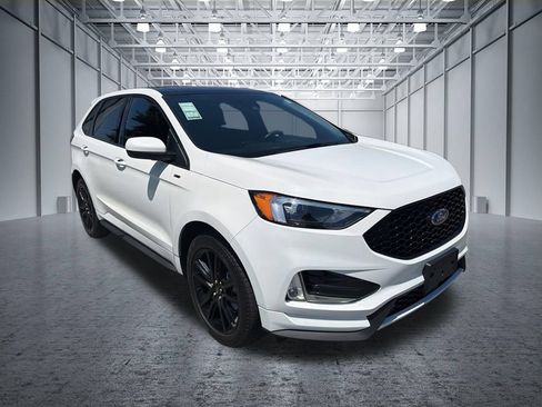 Used 2023 Ford Edge ST-Line w/ Class II Trailer Tow Package AWD/4WD image 9
