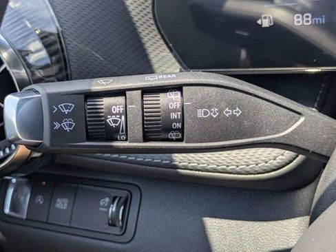 New 2026 Chevrolet Equinox LT w/ Convenience Package II FWD image 31