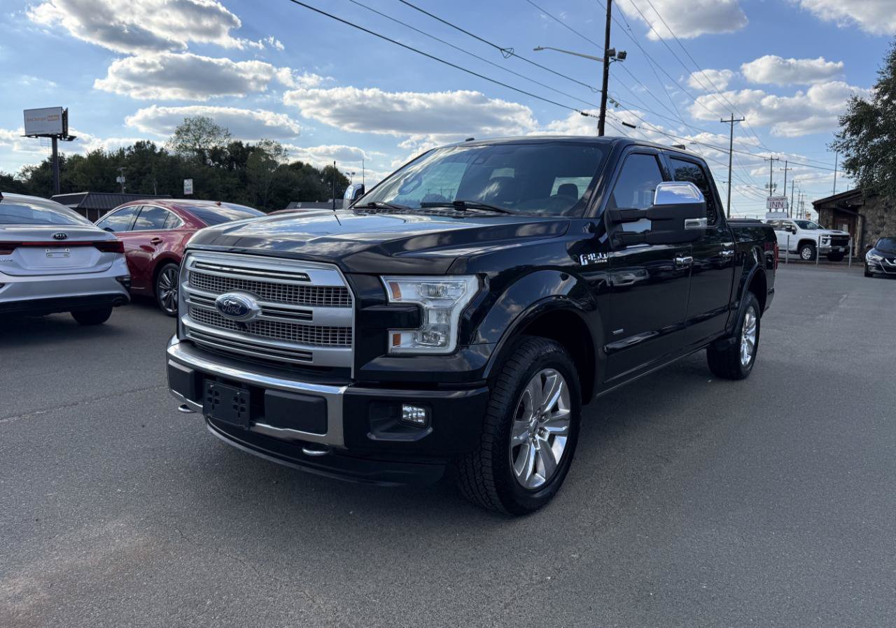 Used 2015 Ford F150 Platinum w/ Equipment Group 701A Luxury AWD/4WD image 3