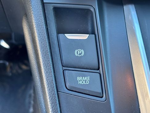 Used 2021 Honda CR-V Touring image 31