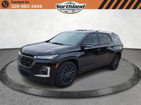 Used 2023 Chevrolet Traverse RS image 1