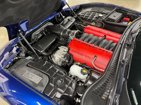 Used 2004 Chevrolet Corvette Coupe w/ Preferred Equipment Group image 48