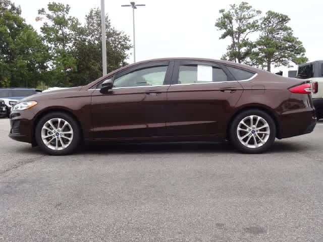 Used 2019 Ford Fusion SE FWD image 2