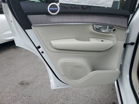 Used 2026 Volvo XC90 T8 Ultra w/ Protection Package Premier AWD/4WD image 14