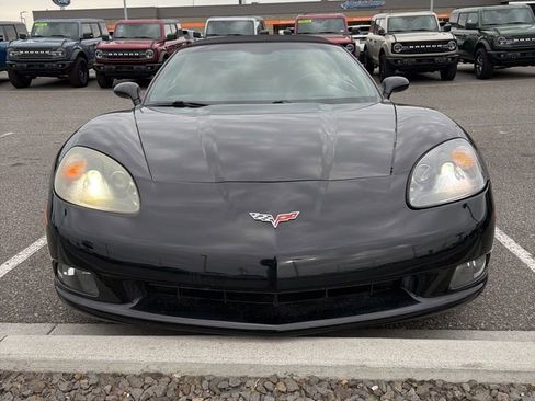 Used 2005 Chevrolet Corvette Convertible w/ Preferred Equipment Group image 12