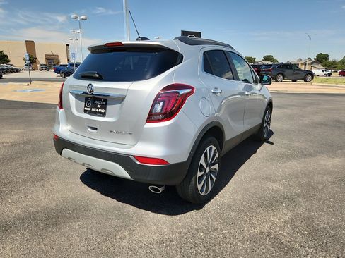 Used 2022 Buick Encore Preferred FWD image 7