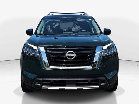 Used 2024 Nissan Pathfinder SL w/ SL Premium Package image 8