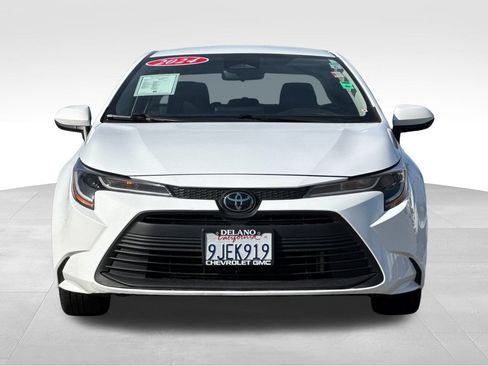Used 2024 Toyota Corolla LE FWD image 8