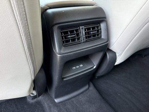 Used 2024 Honda CR-V EX-L image 32