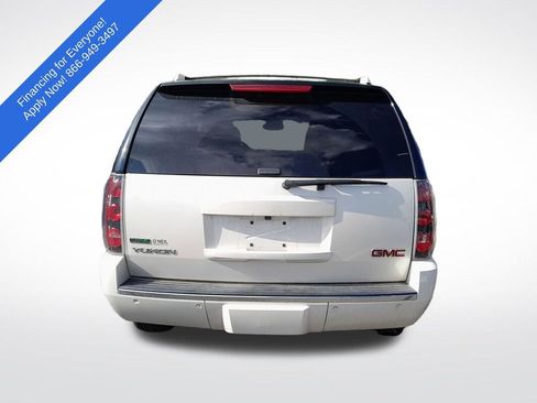 Used 2012 GMC Yukon Denali AWD/4WD image 7