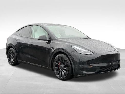 Used 2022 Tesla Model Y Performance image 1