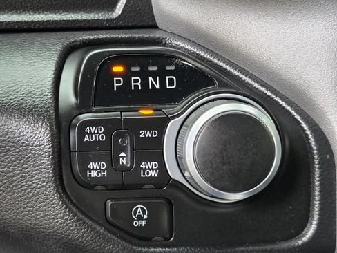 Used 2022 RAM 1500 Big Horn AWD/4WD image 14