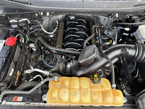 Used 2015 Ford F150 Lariat AWD/4WD image 32
