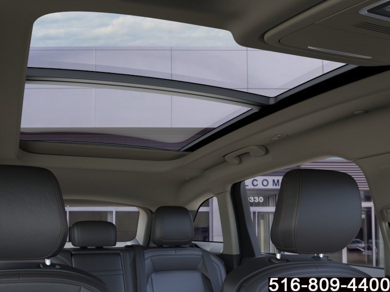 Used 2026 Lincoln Nautilus Premier w/ Equipment Group 102A AWD/4WD image 23