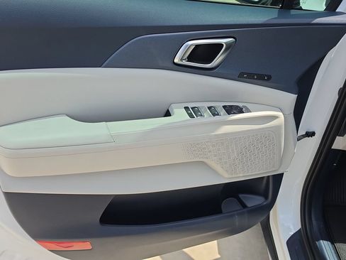 New 2026 Kia Carnival SX FWD image 18