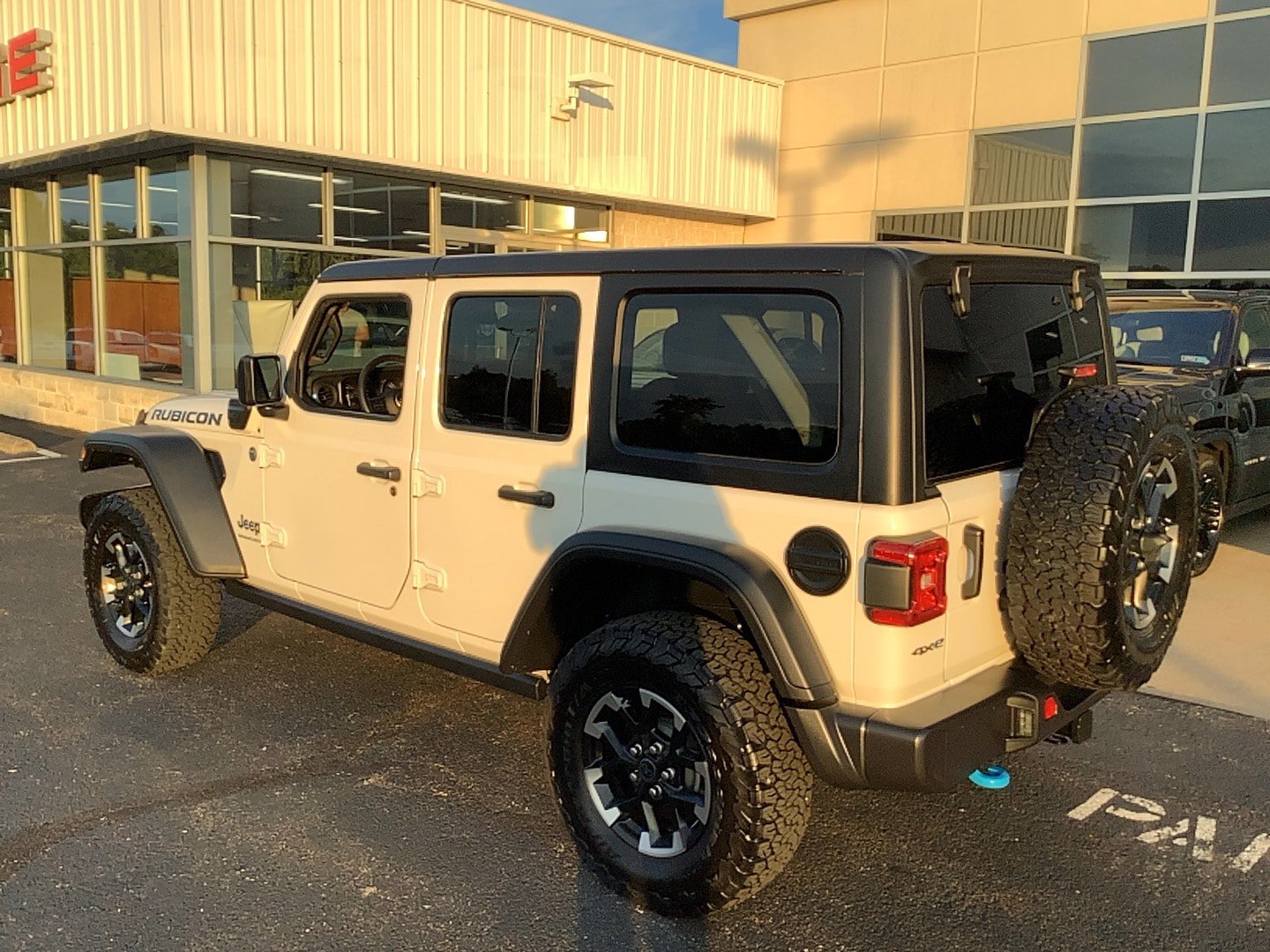 Certified 2024 Jeep Wrangler Unlimited Rubicon 4xe AWD/4WD image 6
