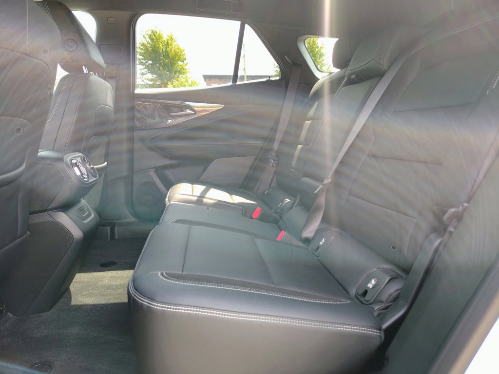 Certified 2024 Chevrolet Blazer EV LT AWD/4WD image 40