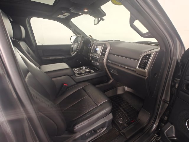 Used 2020 Ford Expedition XLT w/ Equipment Group 202A AWD/4WD image 64