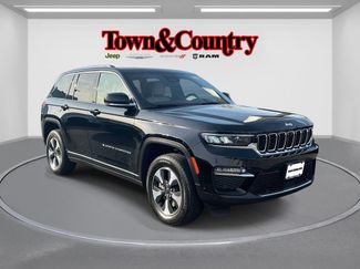 Used 2023 Jeep Grand Cherokee 4xe w/ Luxury Tech Group II video 1