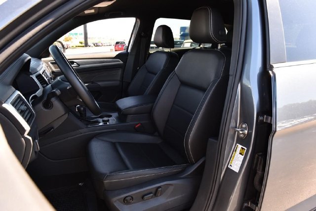 Certified 2023 Volkswagen Atlas Cross Sport SE AWD/4WD image 18