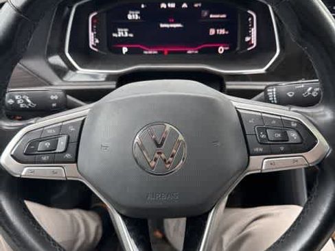 Certified 2022 Volkswagen Jetta SEL image 13
