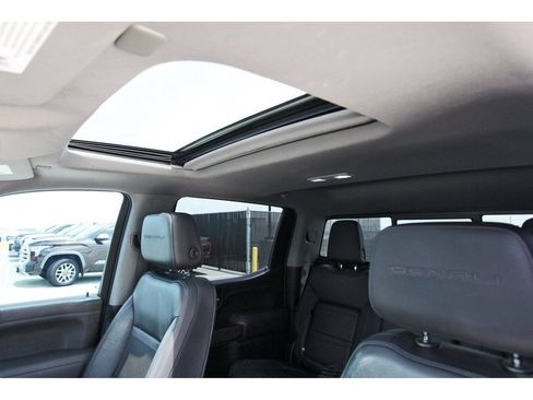 Used 2020 GMC Sierra 1500 Denali w/ Denali Ultimate Package AWD/4WD image 27