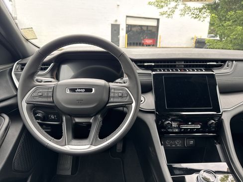 New 2025 Jeep Grand Cherokee L Laredo w/ Trailer Tow Package image 13