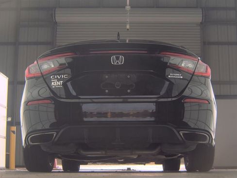 Used 2022 Honda Civic Sport Touring image 6