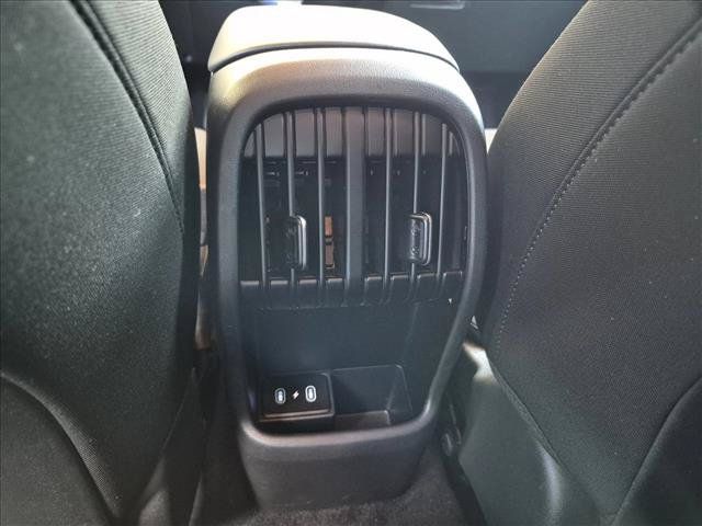 Used 2025 Hyundai Kona SEL FWD image 16