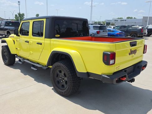 Used 2023 Jeep Gladiator Mojave w/ Cold Weather Group AWD/4WD image 3