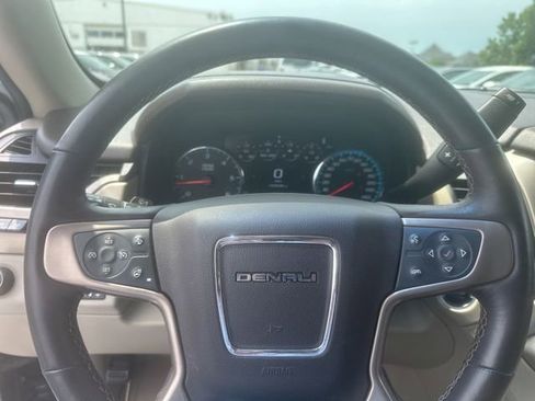 Used 2017 GMC Yukon Denali w/ Open Road Package AWD/4WD image 10