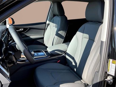 New 2025 Audi Q7 3.0T Premium Plus image 9